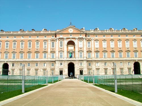 Crolli alla Reggia di Caserta