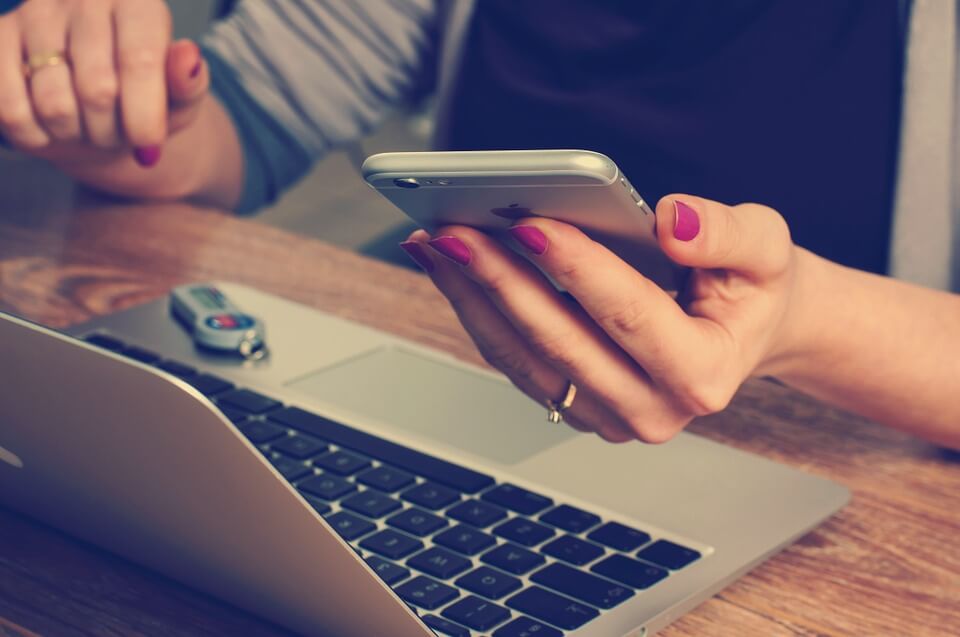 Home banking una possibilità vantaggiosa per gli utenti e le banche, ma non prende piede in Italia. Ecco perché invece è un servizio da non sottovalutare.